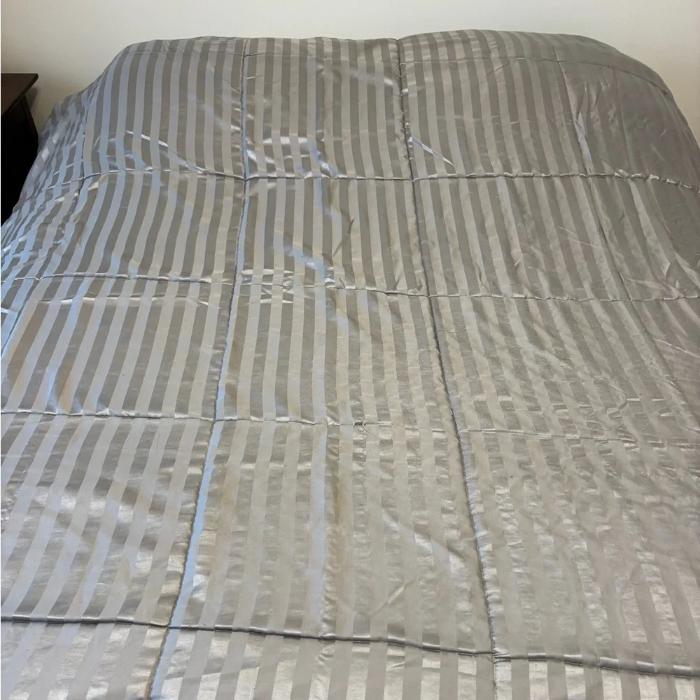Striped Comforter Bedspread Ultra Stripes Luxury Hotel Style Silver Full Queen